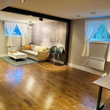 Urban Retreat - 2 Bedroom, 3 Beds, 6 Guests, Free Parking Longueuil Exteriör bild